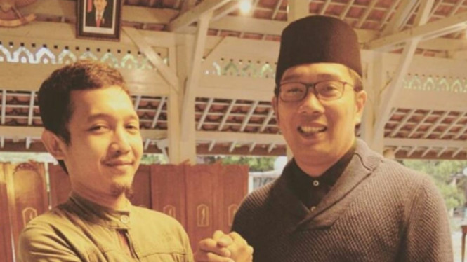 Guru honorer SMK asal Cirebon, Muhamad Sabil Fadilah dan Ridwan Kamil