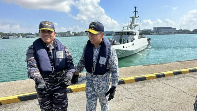 VIVA Militer: KSAL Muhammad Ali dan Chief of Navy RSN buka Patrol Indosin-23