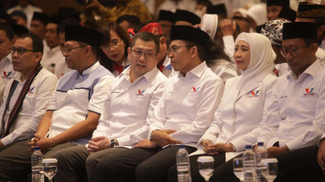 Ketum Partai Perindo Hary Tanoesoedibjo dan TGB di NTB