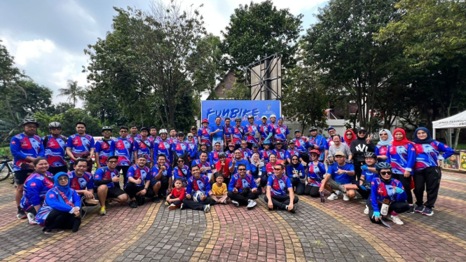 IKA UNDIP menggelar kegiatan Fun Bike dan Jalan Sehat, Minggu (19/3)