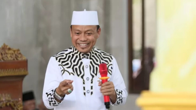 Jarang Terlihat, Ternyata Ustaz Das'ad Latif Sudah 1 Bulan Terbaring Di ...