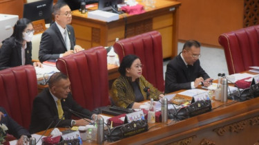 Ketua DPR RI, Puan Maharani saat memimpin Rapat Paripurna di Senayan