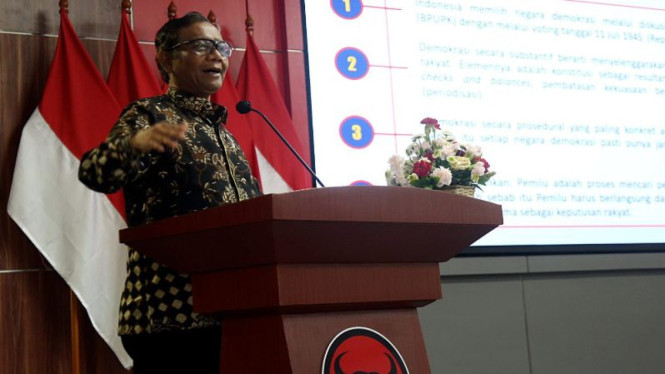 Menko Polhukam Mahfud MD di Sekolah PDIP Lenteng Agung.