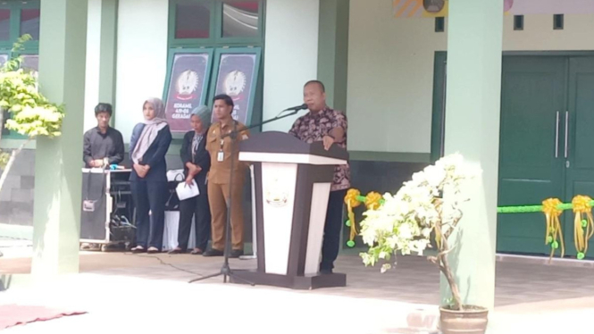 Bupati Tanjung Jabung Timur Romi Hariyanto 
