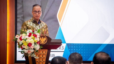 Menteri Perindustrian, Agus Gumiwang Kartasasmita