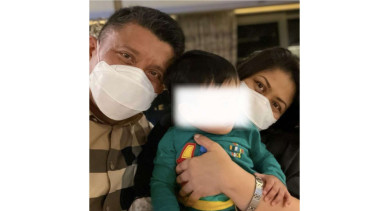 Ferdy Sambo dan Putri Candrawathi dengan putra bungsu mereka