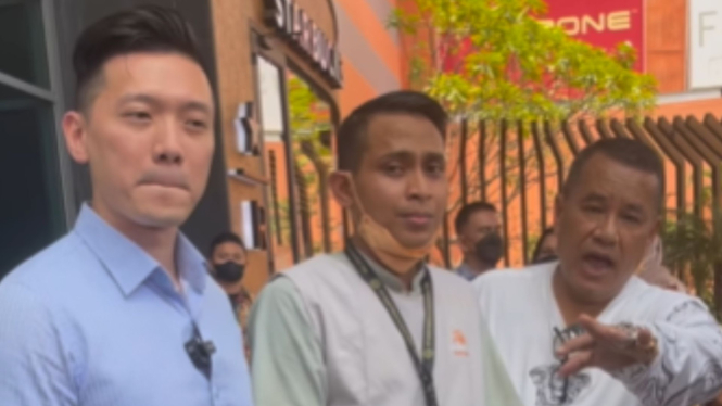 Sosok Edi Sanjara, Clening Service yang Kembalikan Dompet Hotman Paris
