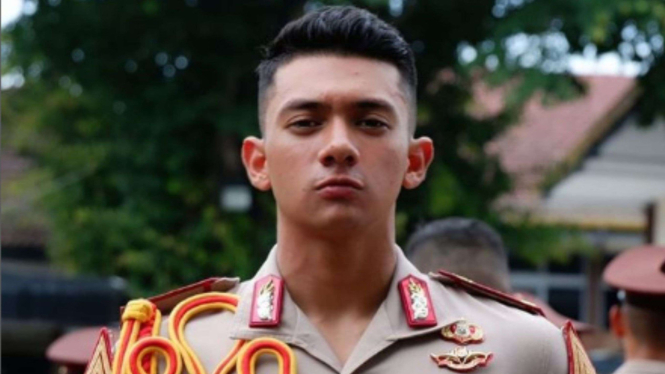 Khalifa, anak pebisnis Maya Miranda
