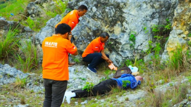 Tim gabungan Polda Sumut saat melakukan olah TKP kembali jasad Bripka AS.