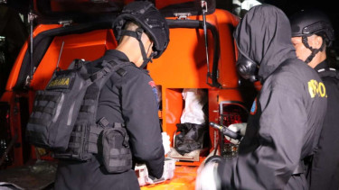 Tim Jibom Gegana Brimob Polda Jateng di TKP Ledakan Mercon di Magelang