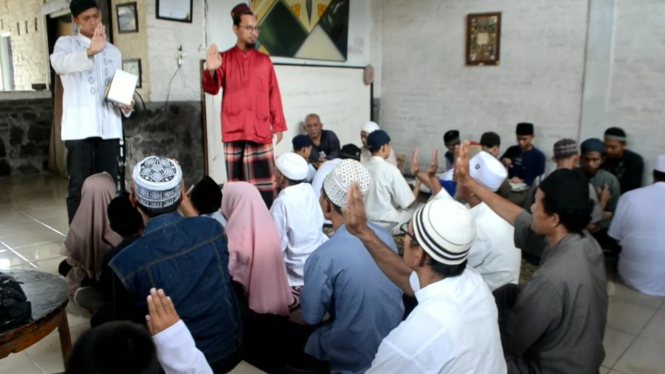 Belajar Alquran Gunakan metode Isarat bagi Penderita Tunarungu di Rumah Tuli 