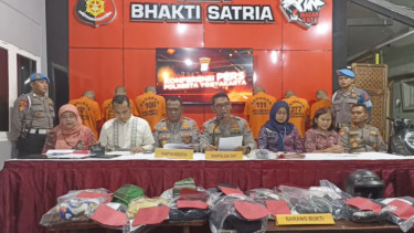 Kapolda DIY Irjen Suwondo Nainggolan saat memimpin jumpa pers pengeroyokan