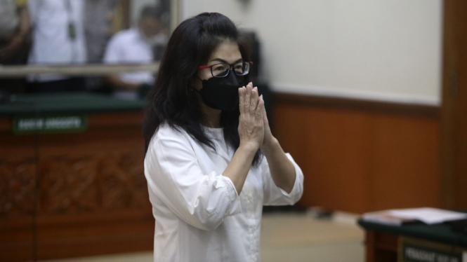 Linda Pujiastuti, Sidang Tuntutan