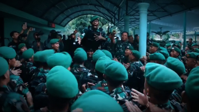 VIVA Militer: Mayjen TNI Farid dan Pasukan Yonif 527/BY.
