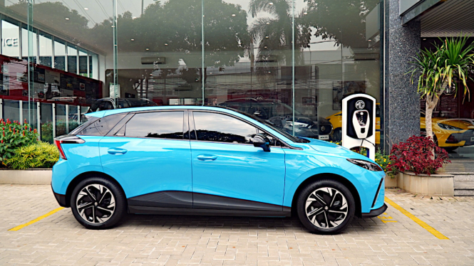 VIVA Otomotif: Mobil listrik MG4 EV
