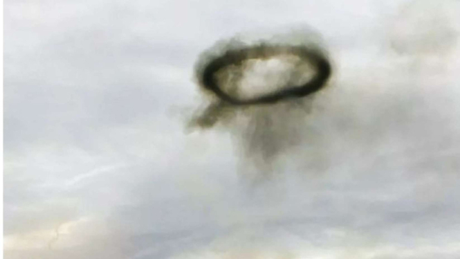 Penampakan Lingkaran Hitam Misterius di Rusia