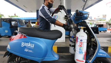 Motor berbahan bakar CNG.