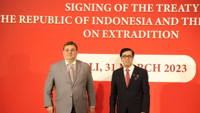 Menkumham Yasonna Laoly bersama Menteri Kehakiman Rusia Konstantin Anatolievich 