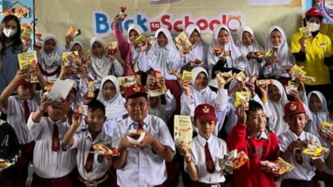 Keceriaan anak-anak sekolah dasar meriahkan back to school edisi puasa bareng 