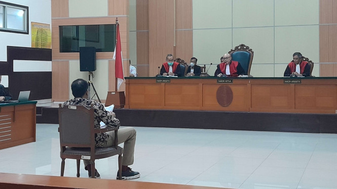 Haris Azhar menjalani sidang perdana di PN Jakarta Timur 