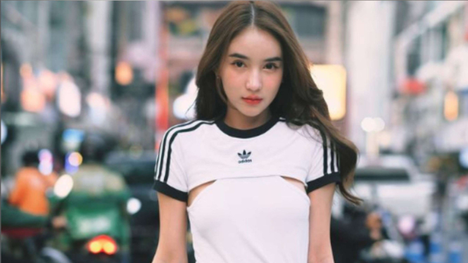 Transgender Thailand Rinrada Thurapan