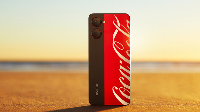 Realme 10 Pro 5G Coca-Cola Edition.