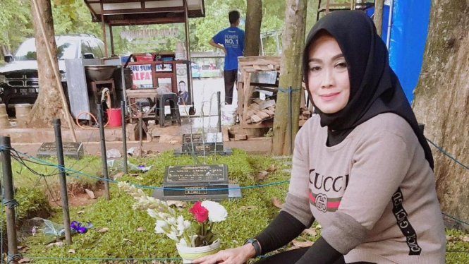 Ibunda mendiang Julia Perez, Sri Wulansih