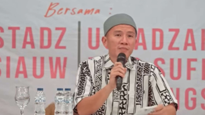 Ustaz Felix Siauw