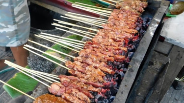 Sate koyor Karangsaru khas Semarang.