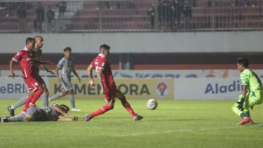 Duel Persis Solo vs Persebaya Surabaya