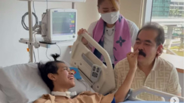 David Ozora Pegang Kumis Adam Suseno