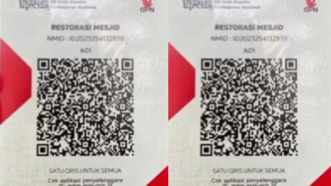 Barcode qris yang ditempel di dinding Masjid Raya Bintaro, Tangerang Selatan