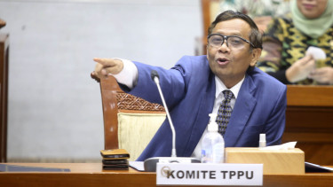 Menko Polhukam Mahfud MD saat RDP dengan Komisi III terkait transaksi janggal Rp394 Triliun