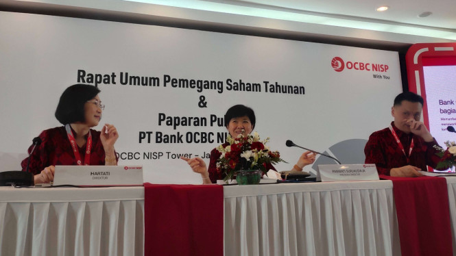 OCBC.