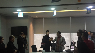 Anindya Bakrie dan Raja Sapta Oktohari