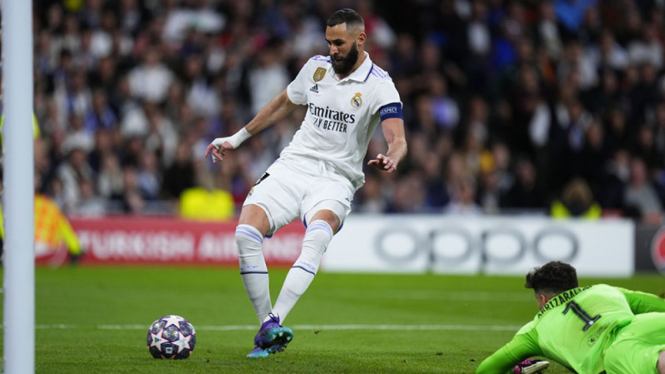 Karim Benzema bobol gawang Chelsea