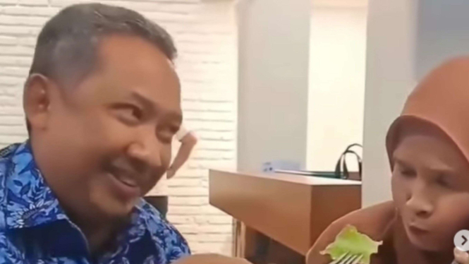 Yana Mulyana dan sang istri