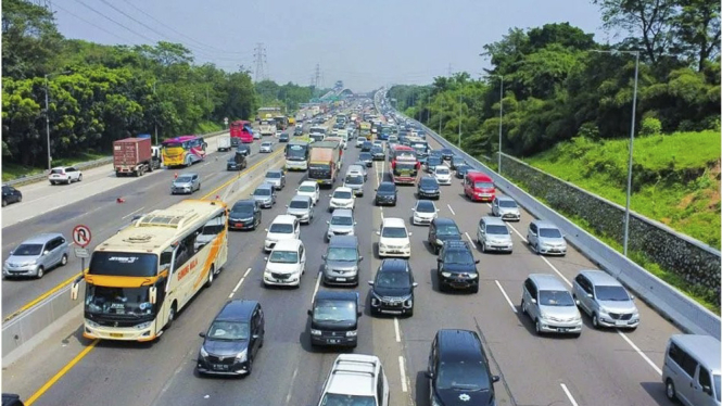 Ilustrasi Contraflow tol Jakarta-Cikampek