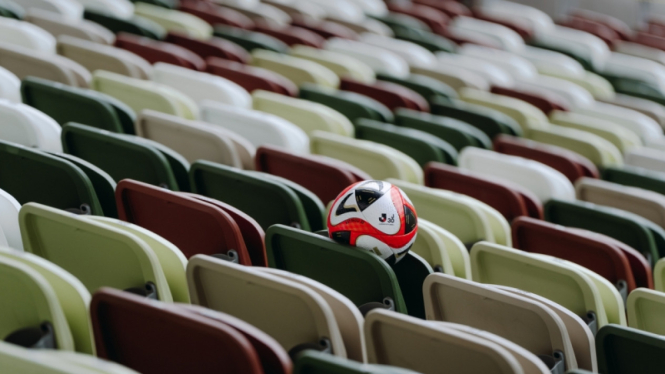 Bola 30 tahun J League