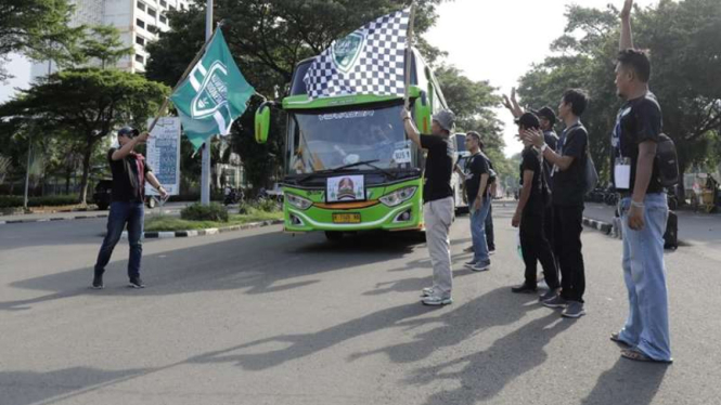 Pelepasan mudik gratis untuk karyawan warteg