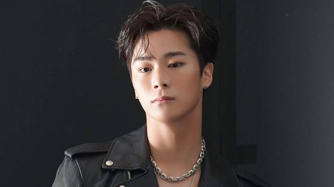 Moonbin ASTRO. 