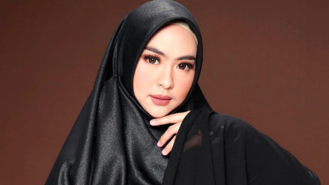 Shindy Putri.