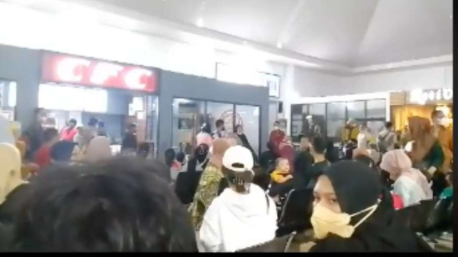 Bocah 18 Bulan Hilang Saat Ramai Mudik di Stasiun Pasar Turi