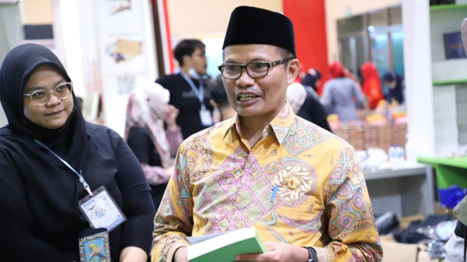 Direktur Urusan Agama Islam dan Pembinaan Syariah Kemenag, Adib 