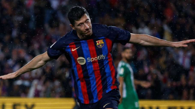 Striker Barcelona Robert Lewandowski