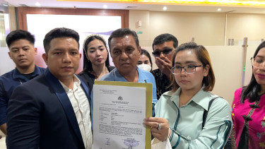 Suami dari wanita yang tewas di lift Bandara Kualanamu melapor ke Bareskrim.