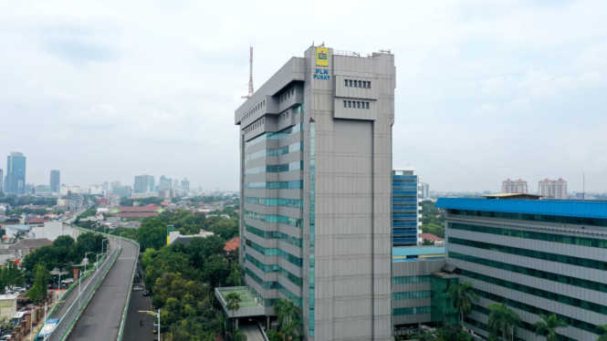 Gedung PLN Pusat.