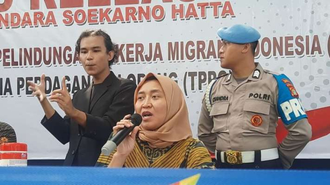 Diplomat Muda Direktorat Perlindungan warga negara Indonesia pada Kementerian Luar Negeri RI, Rina Komaria.