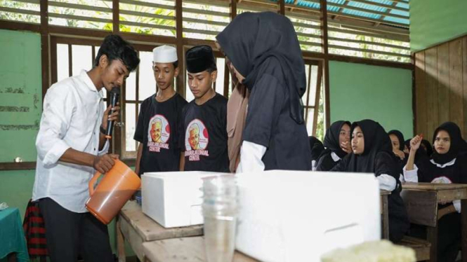 Pemuda di Kalbar diberi pelatihan penanaman hidroponik