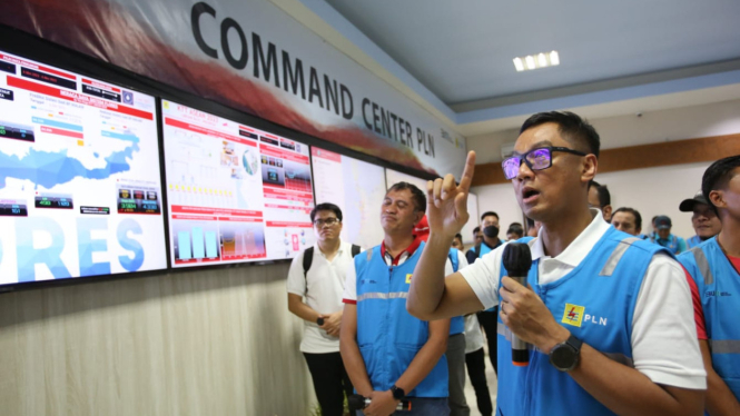  Direktur Utama PT PLN (Persero) Darmawan Prasodjo